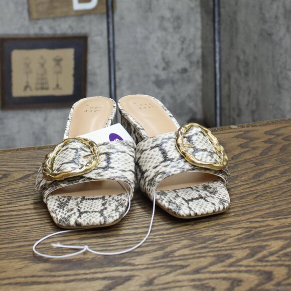 NWT A New Day Womens Diana Buckle Mule Heels 89998799 Gray Snake 6M - Picture 12 of 15